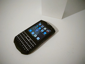 Uus ainulaadne Unihertz Titan Pocket (8 foto / 10)