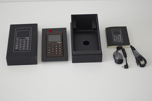 Ainulaadne Punkt. MP01 telefon, täiskomplekt (4 foto / 4)