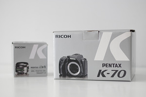 Uueväärne Pentax K-70 profikaamera, täiskomplektne (1 foto / 9)