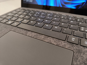 Võimas Microsoft Surface Laptop 5 i7/16GB, uueväärne (7 foto / 10)