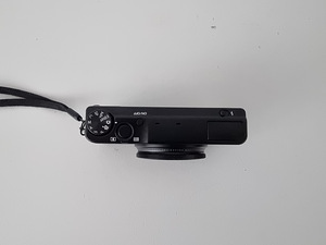 Legendaarne Fujifilm XQ1, uueväärne (5 foto / 10)