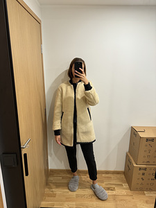 Calvin Klein куртка (2 фото из 3)