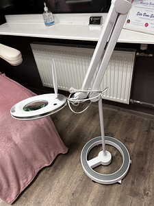 Elektriline kliendivoodi , sadultool, töökäru, luuplamp jpm (4 foto / 9)