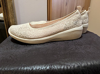 Skechers Малоиспользованная обувь. Размер 36