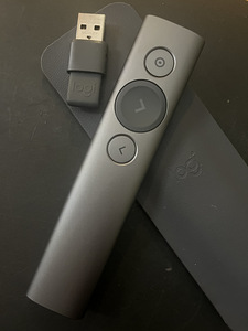 Консоль для презентаций Logitech Spotlight (6 фото из 7)