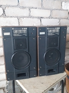 Kõlarid Radiotehnika S-30 B (1 foto / 3)
