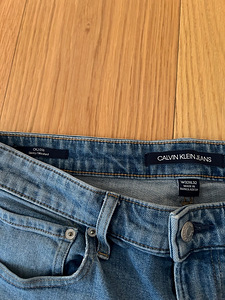 Calvin Klein teksad W32/L32, skinny (2 foto / 2)