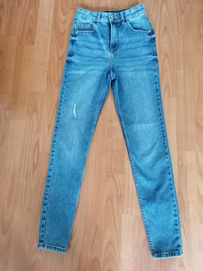 2 paari Reservedi teksaseid, suurus 32 (152). (5 фото из 5)