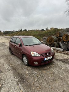 Suzuki Liana (3 foto / 10)