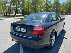 Audi A4 B6 (5 фото из 11)