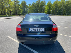 Audi A4 B6 (6 фото из 11)
