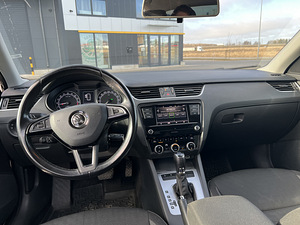 Skoda Octavia 1.6 85kW (11 foto / 11)