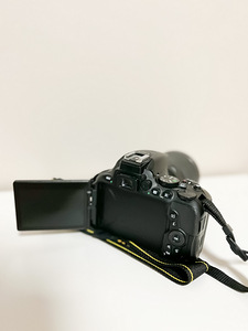 Nikon d5600 kaamera + objektiiv Tamron 18-200mm