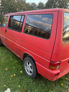 На запчасти T4 Multivan (4 фото из 10)