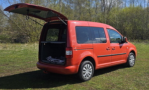 Volkswagen Caddy Life 1.9 TDI (5 foto / 10)