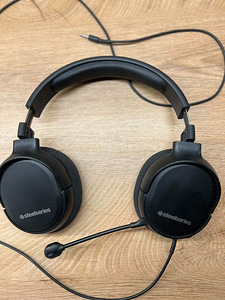 Гарнитура Steelseries Arctic 1 (1 фото из 1)