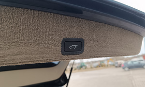 VOLVO XC60 2010 (8 foto / 15)