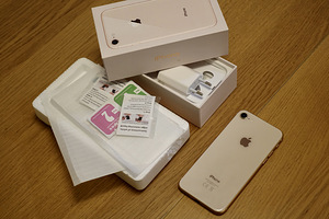 iPhone 8 Gold 64 GB (5 foto / 5)