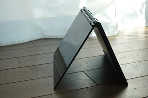 MSI Summit E14 2-in-1 14" i7-1260P/32 GB/1 TB + garantii (7 foto / 8)