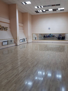 Почасовая аренда танцевального зала 120 кв.метров