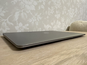 Macbook Air M1 2020 (4 foto / 9)