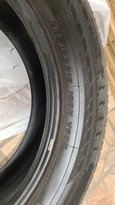 Yokohama Bluearth 225/60 R18 v905 (3 foto / 4)