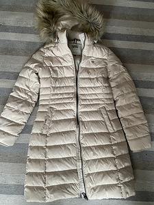 Томми Джинс (2 фото из 6)