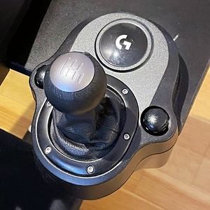 Logitech G29 mängurool (pedaalide ja käigukangiga) (2 foto / 3)