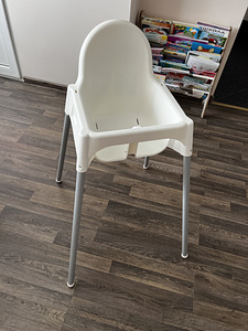Стул для кормления (3 фото из 3)