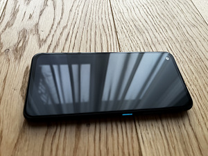 Asus Zenfone 8, 128GB, ekraan 5,9" (3 foto / 6)