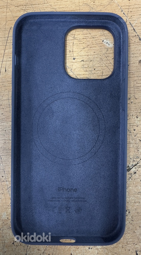 Силиконовый чехол для Apple iPhone 14 Pro Max с MagSafe (фото #2)