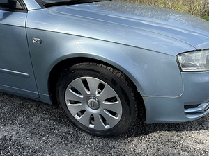 Audi A4 1.6 75kW (8 фото из 14)