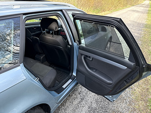 Audi A4 1.6 75kW (11 фото из 14)