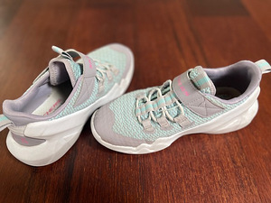 Skechers 31suurus (3 foto / 4)