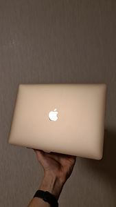 MacBook Air 13' 2018 - 256GB (3 foto / 4)