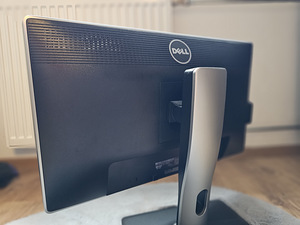 Dell monitor FHD (2 foto / 3)