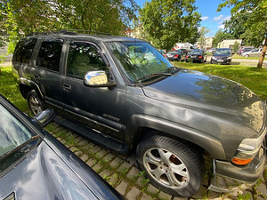 Chevrolet Tahoe 5.3 2001 (6 foto / 10)