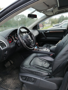 Audi Q7 2006 (6 foto / 9)