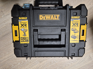 Löökmutrivõti Dewalt DEWALT DCF900 1/2" 18V 1355Nm (3 foto / 3)