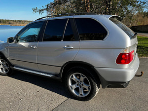 BMW х5 (5 фото из 8)