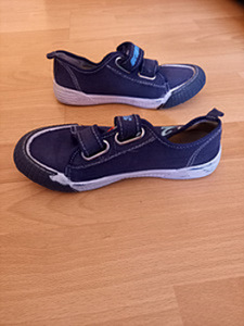 Продать подержанные кеды для мальчиков 34 (2 фото из 2)