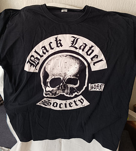 Metallibändide T-särgid (6 foto / 8)