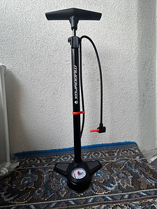 Jalgratas koos muddyfox 200 pump (6 foto / 6)
