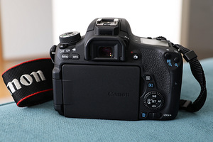 Canon 760D + Canon EF-S STM 18-135mm f/3.5-5.6 (3 foto / 4)