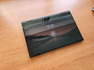 Ultrabook Samsung Galaxy Book2 Pro 360 NP930QED-KA1US (2 foto / 8)
