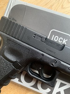 Umarex Glock 17 Airsoft (3 foto / 6)