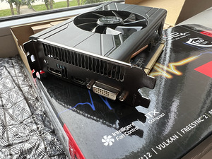 SAPPHIRE PULSE Radeon RX 570 ITX 8GB GDDR5 (5 foto / 9)