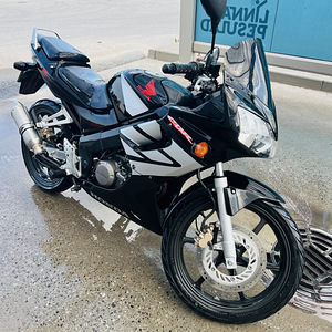 Honda CBR 125R 2006 (1 foto / 3)