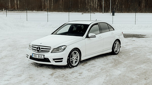 Mercedes benz c180 (1 foto / 14)