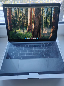 MacBook Pro (13" 2018)